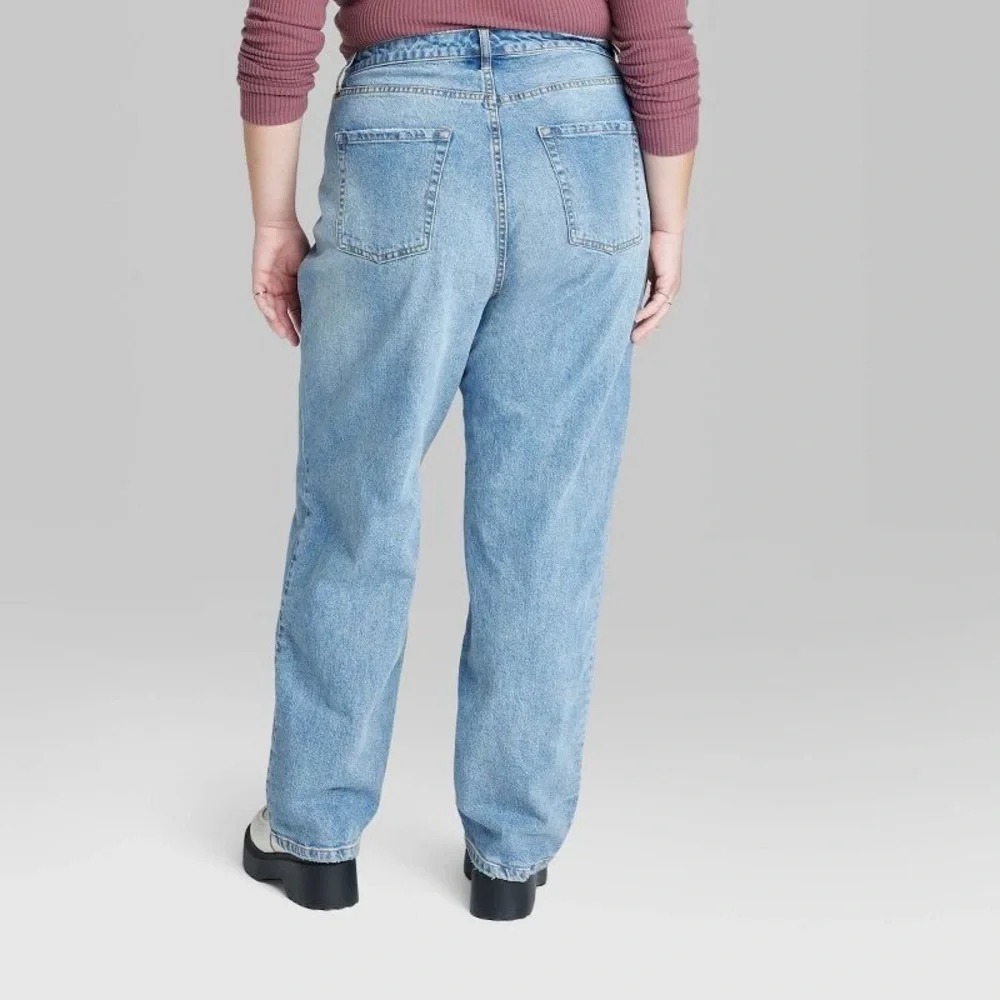 NWT Target Women's High-Rise Curvy Loose Straight Jeans Plus Size 28 - Picture 2 of 2